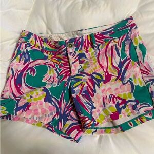 Lilly Pulitzer Callahan style, identified in the "Totally Blossom"